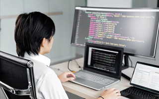 湘潭 api php源码,下载的php源码怎么运行呢？